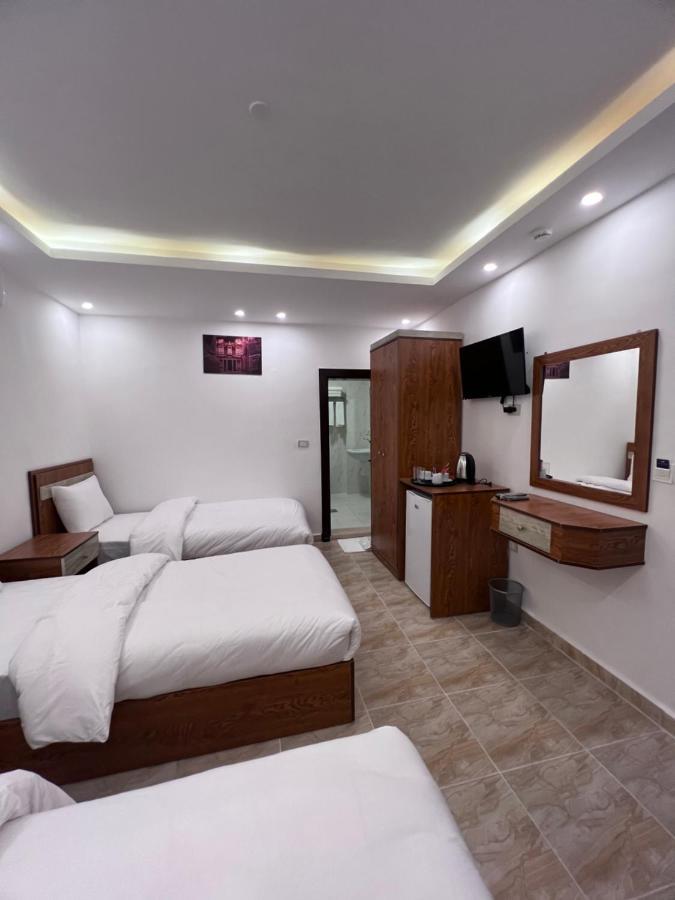 Petra Family Hotel Wadi Musa Extérieur photo