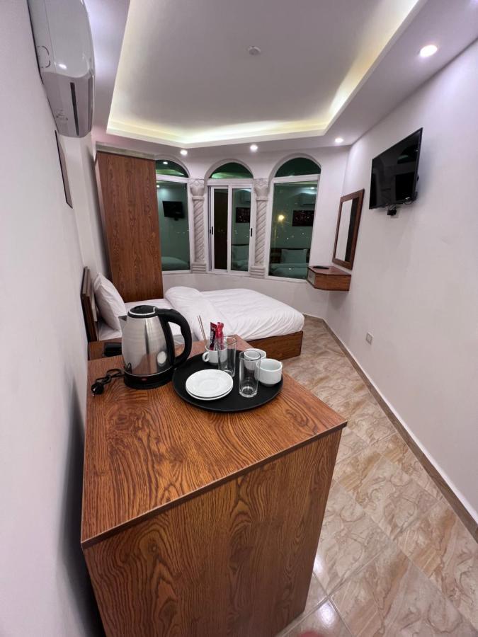 Petra Family Hotel Wadi Musa Extérieur photo