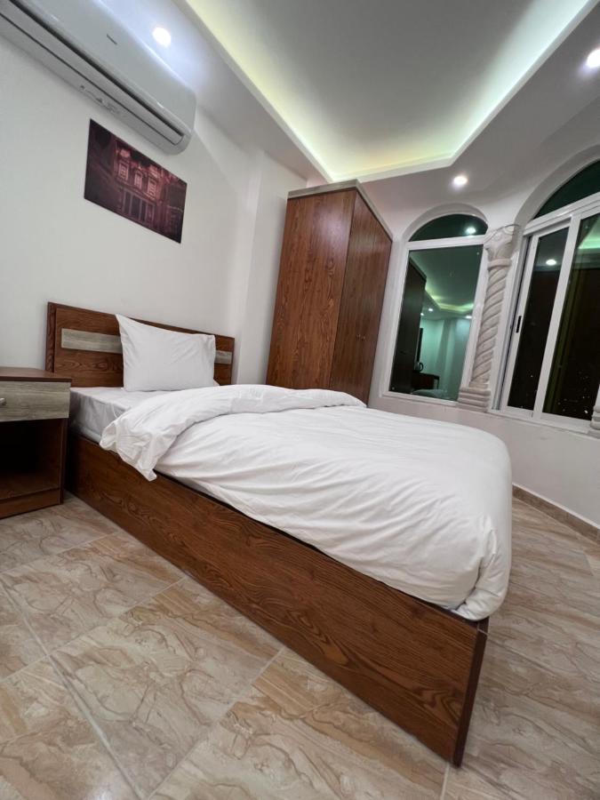 Petra Family Hotel Wadi Musa Extérieur photo